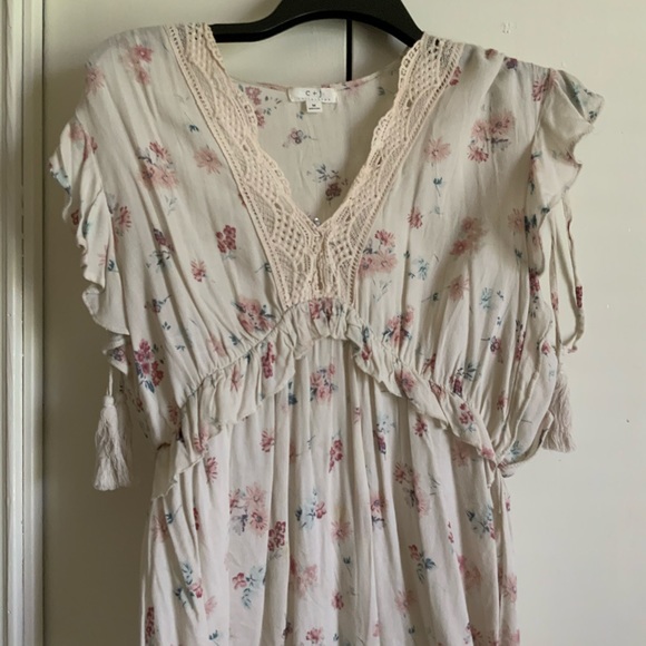 Top - Picture 2 of 2